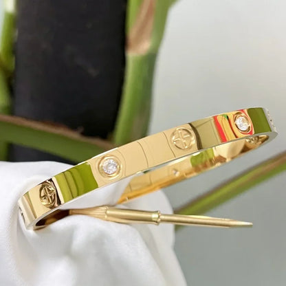 New Crystal Cuff Screwdriver Bracelet for Women Stainless Steel Engraved Bangle Screw Bangle Elegant Party Wedding Jewelry Gift