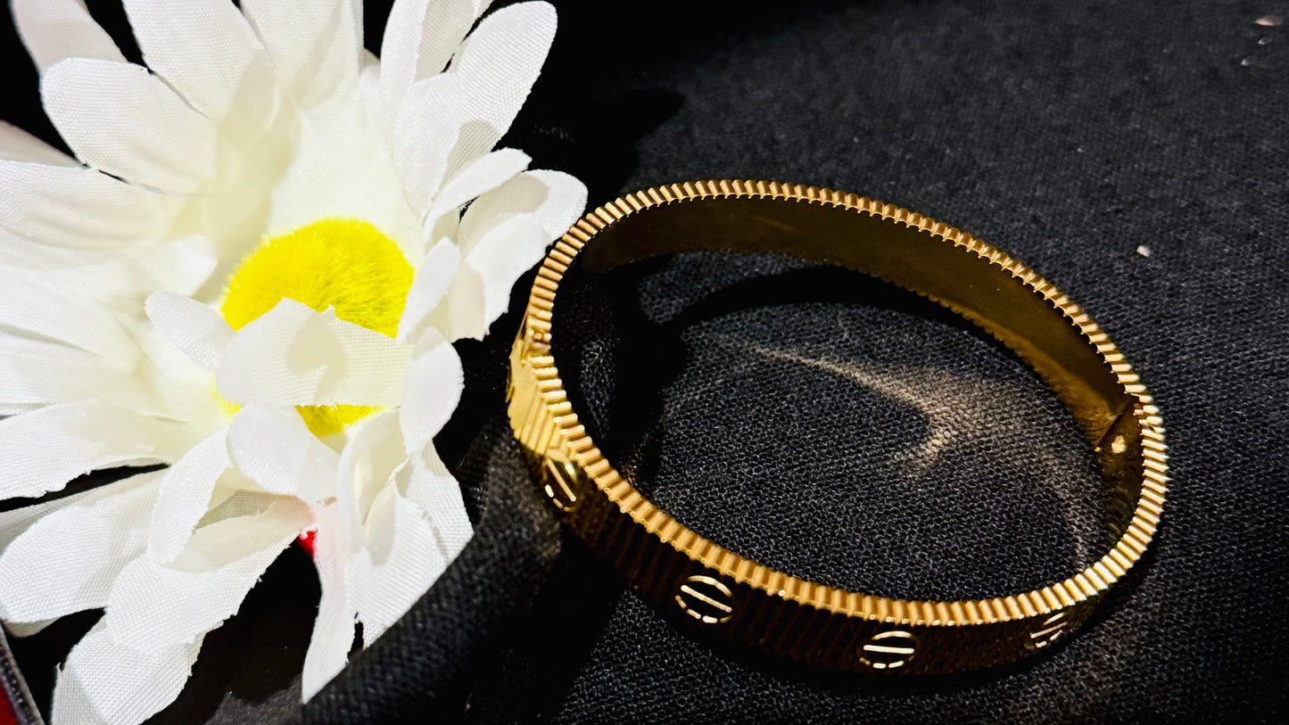 Designers Cart**r Bangle